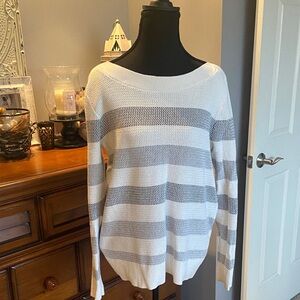 Market & Spruce Cream and Gray Striped Sweater